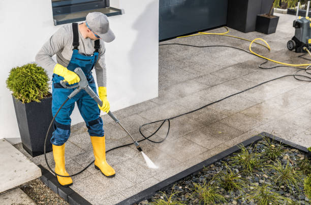 Best Garage Pressure Washing  in Olivehurst, CA